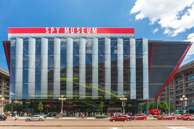Visit to the International Spy Museum 